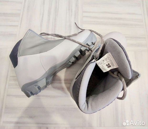 Лыжные ботинки 38р-р nordway bliss plus