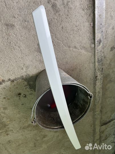 Молдниг-накладка на капот priora