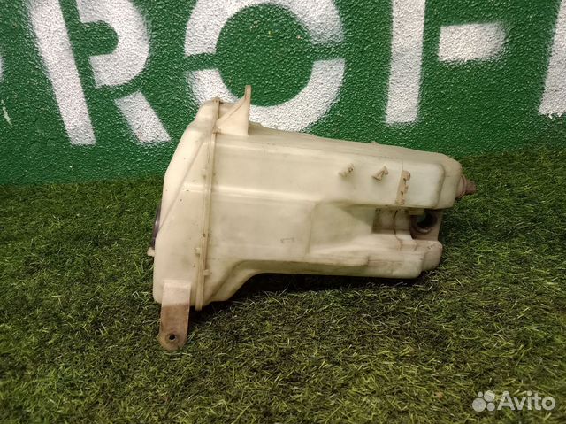 Бачок омывателя для Toyota Picnic 1