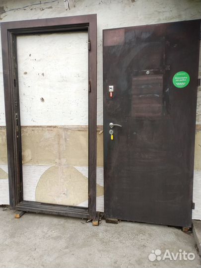 Дверь входная железная бу