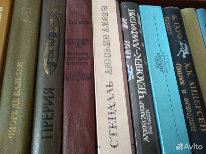 Продам книги