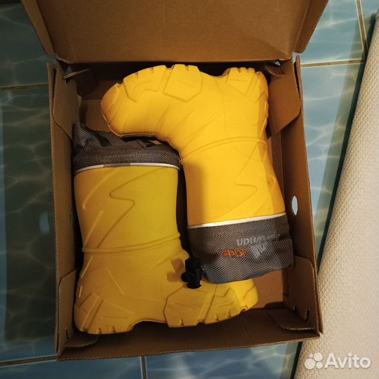 Детские резиновые сапоги 24 размер