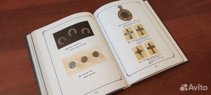 Книга-альбом Русская эмаль xvii - начала XX века