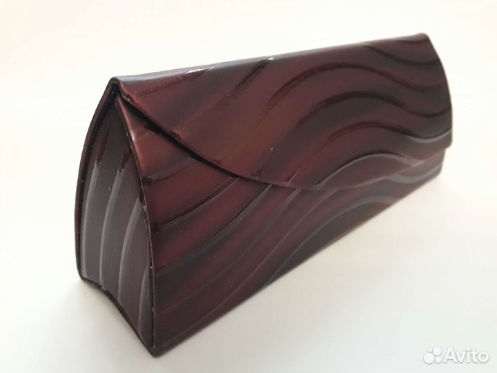 Футляры для очков