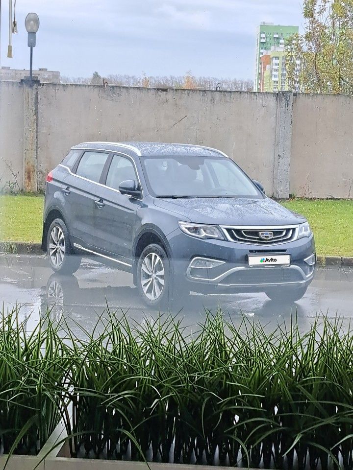 Geely Atlas: фото владельца