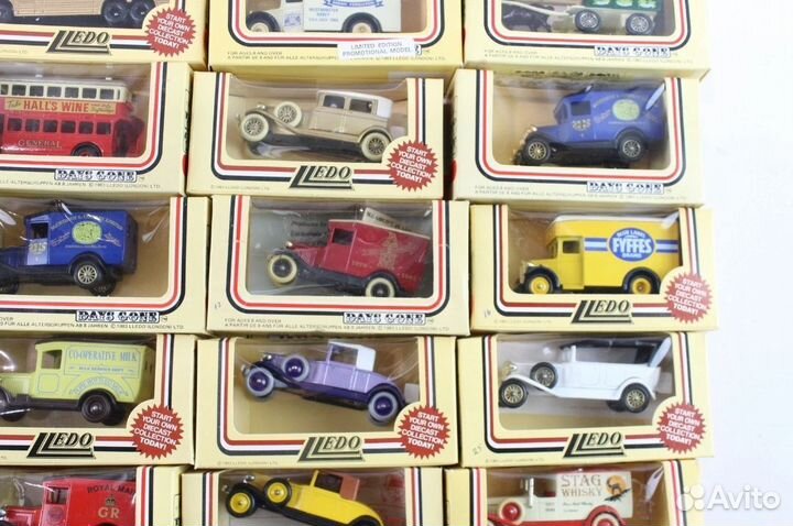 Различные модели, изготовленные на заказ, x 30