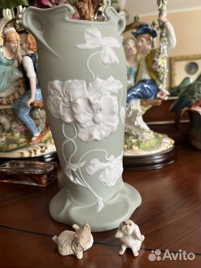 Ваза фарфор бисквит, Вербилки