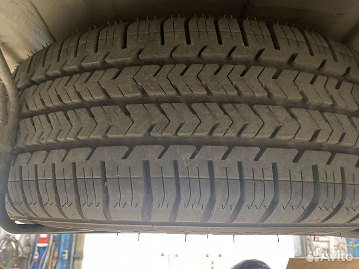 Michelin Agilis 51 215/65 R16 106T