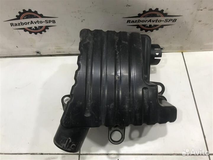 Резонатор воздушного фильтра Ford Mondeo III Рест