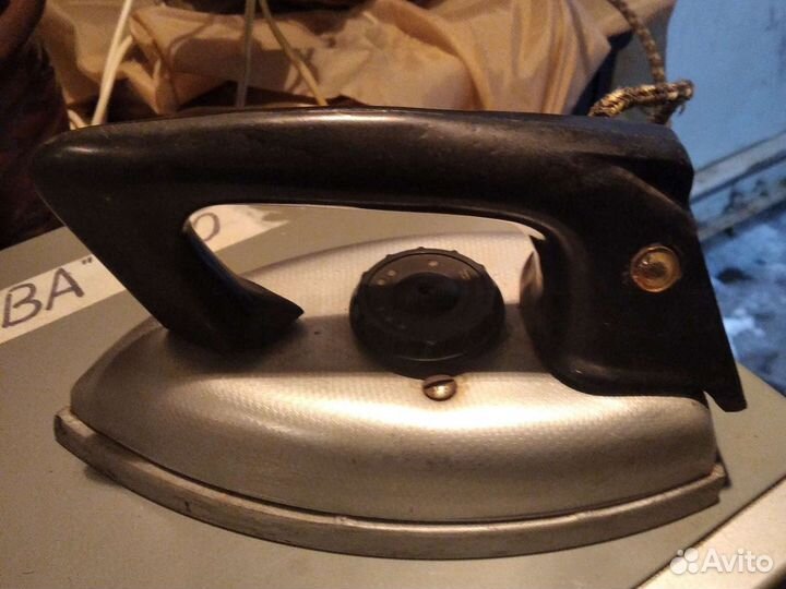 Утюг времён СССР. Рабочий