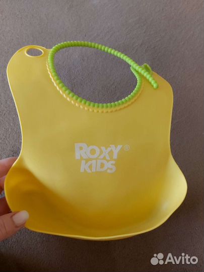 Слюнявчик силиконовый