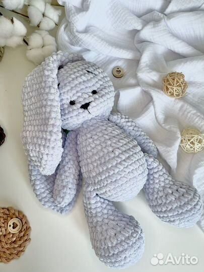 Вязанный зайка