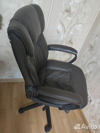 Компьютерное кресло