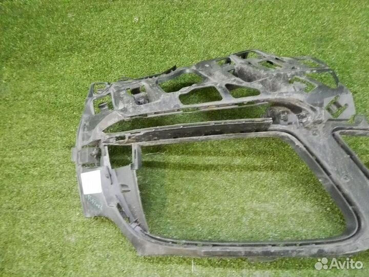 Кронштейн переднего бампера правый Porsche 911 991