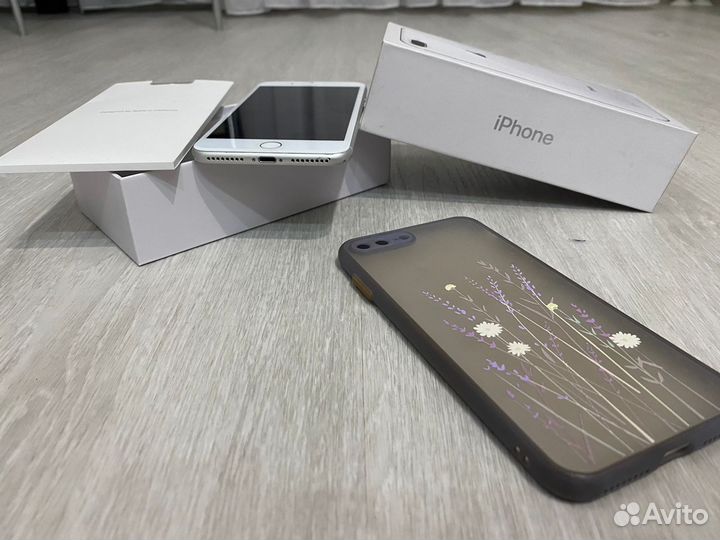 iPhone 8 Plus, 128 ГБ