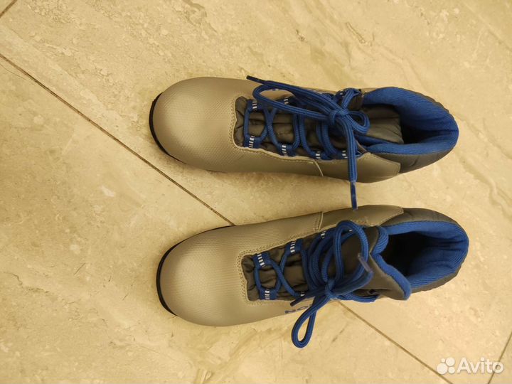 Лыжные ботинки размер 34