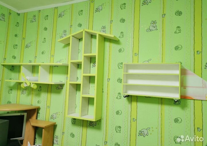 Полка настенная навесная