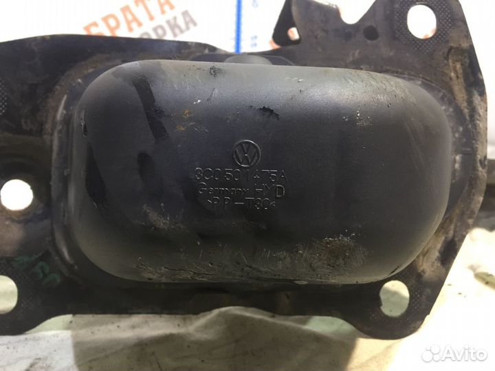 Фольксваген Пассат Рычаг задний левый