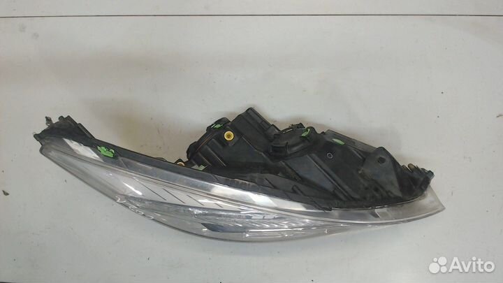 Фара (передняя) Opel Meriva 2010, 2011