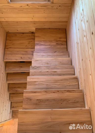 Лестничиный металлокаркас