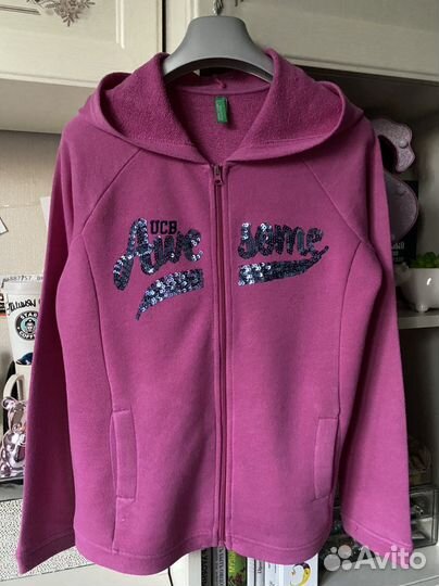 Свитшот с капюшоном фирмы «Benetton»122