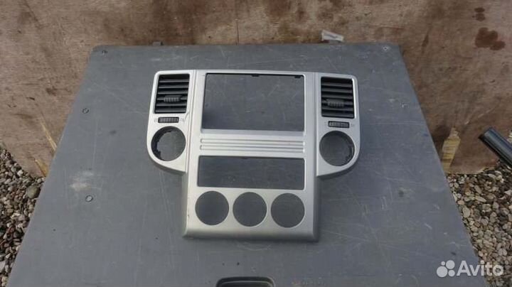 Центральная консоль Nissan Xtrail NT30 QR20DE