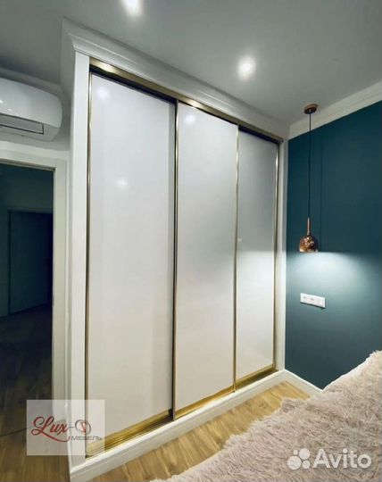 Шкафы на заказ стекло, подстветка