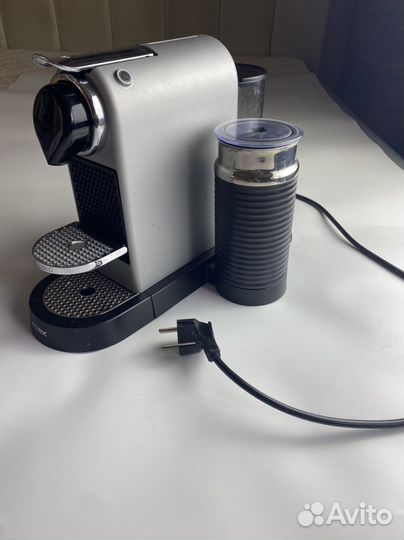 Кофемашина bork C532 Chrome капсульная