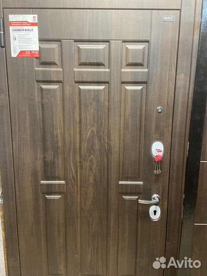 Дверь входная