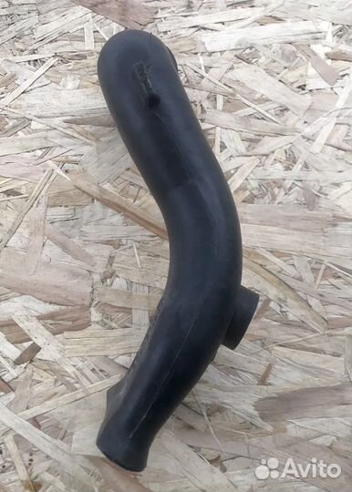 Воздухозаборник Тойота авенсис т250