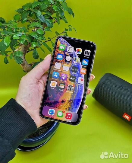 iPhone Xs, 64 ГБ