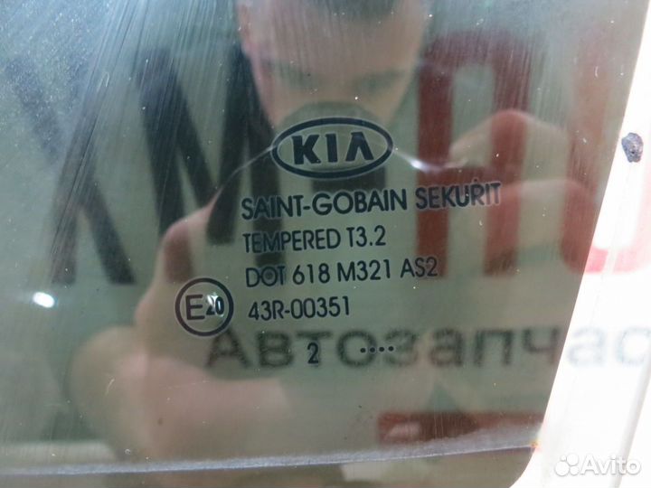 Форточка двери задней левой Kia Sportage 3 SL