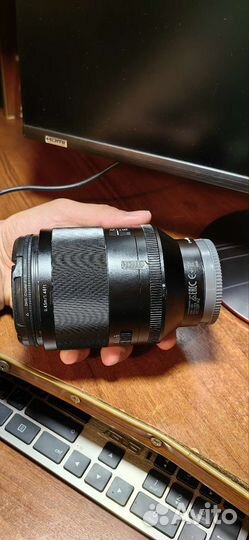 Sony Carl Zeiss Planar T* FE 50mm f/1.4 ZA (sony)