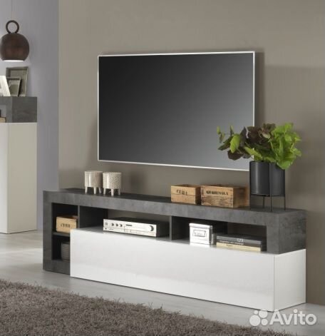 Тумба под телевизор