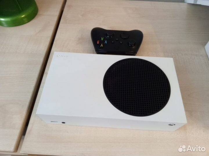 Игровая приставка xbox series s