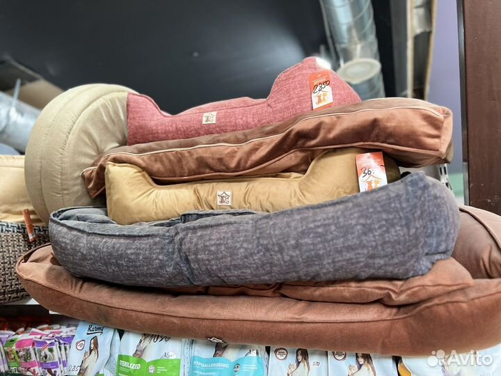 Лежаки для кошек и собак