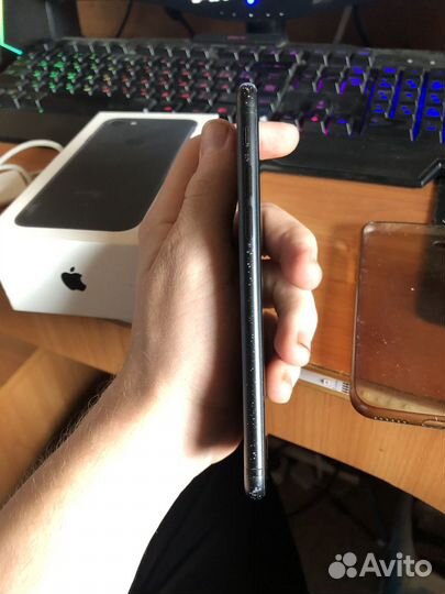 iPhone 7 на 32 гб