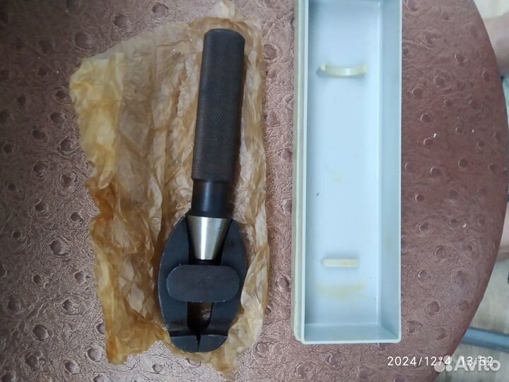 Cccр. Тиски ручные