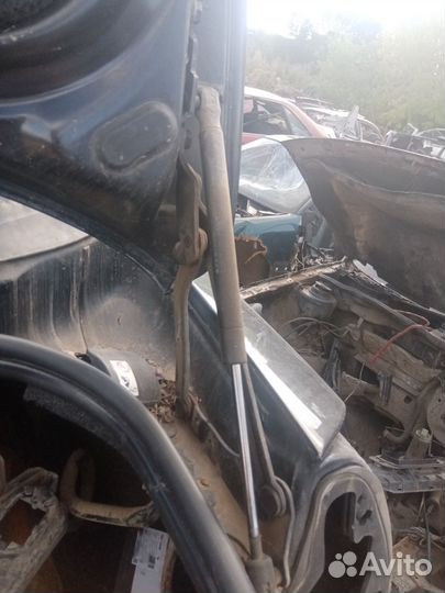 Петля крышки багажника Renault Megane 2 Седан