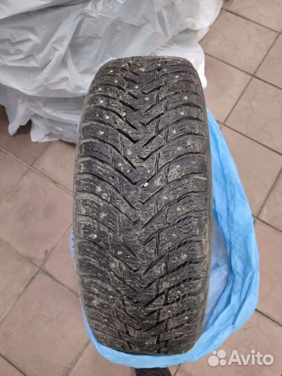 Nokian Tyres Hakkapeliitta 8 SUV 225/65 R17