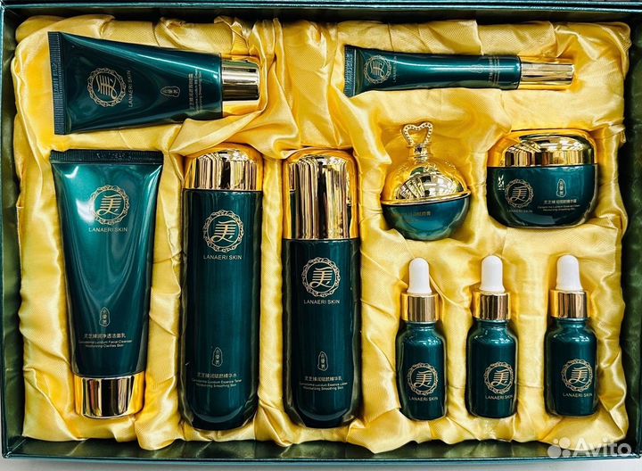 Подарочный набор женский уходовый