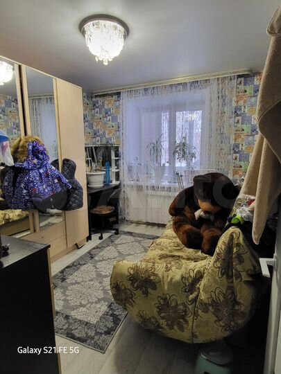 4-к. квартира, 80 м², 2/5 эт.