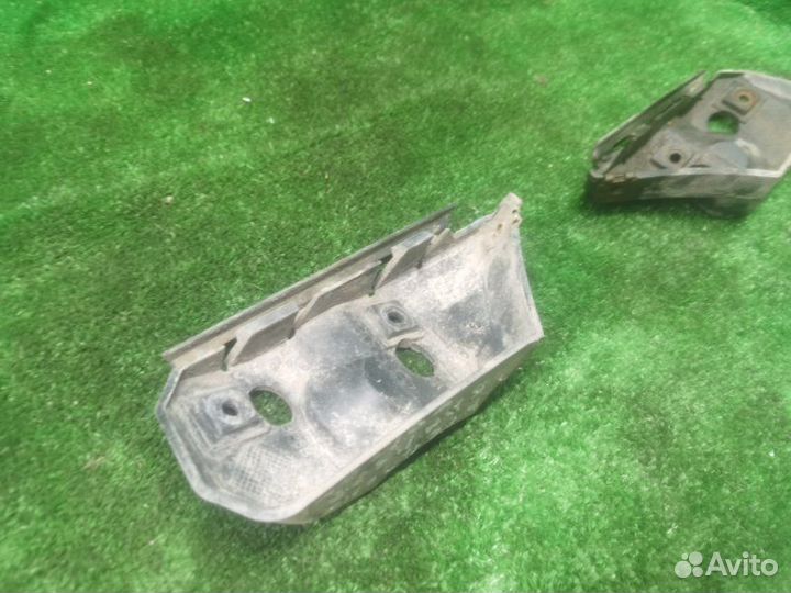 Крепление бампера переднее Volvo S40 II 1.6 2006