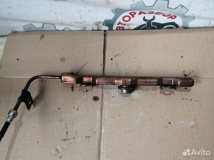 Топливная рампа Toyota Avensis, 1.8, 1zzfe