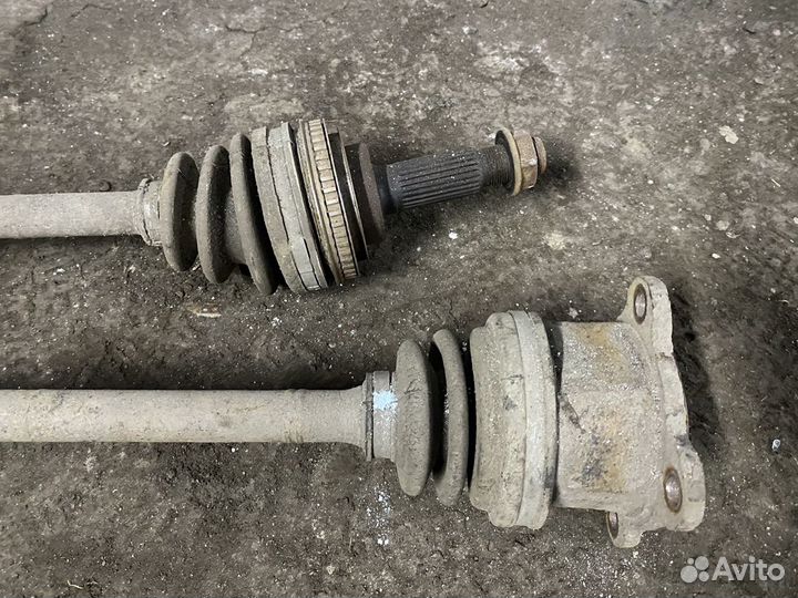 Привод задний правый toyota RAV4 XA20