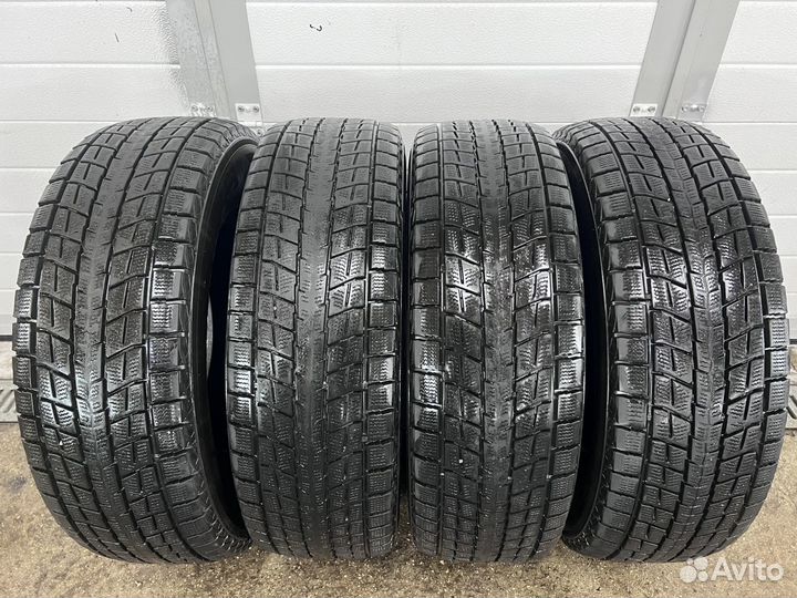 Dunlop Winter Maxx SJ8 245/70 R16