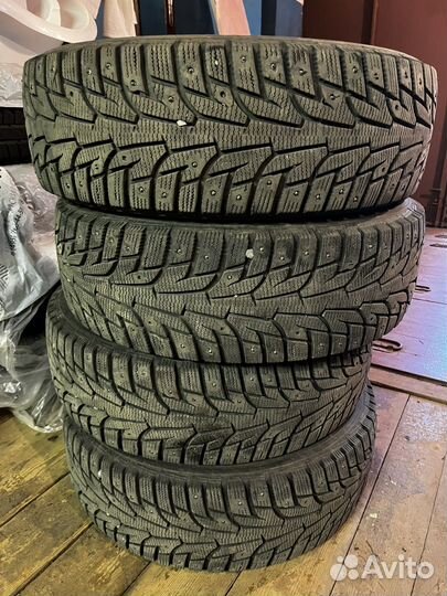 Hankook Winter I'Pike RS W419 215/65 R16