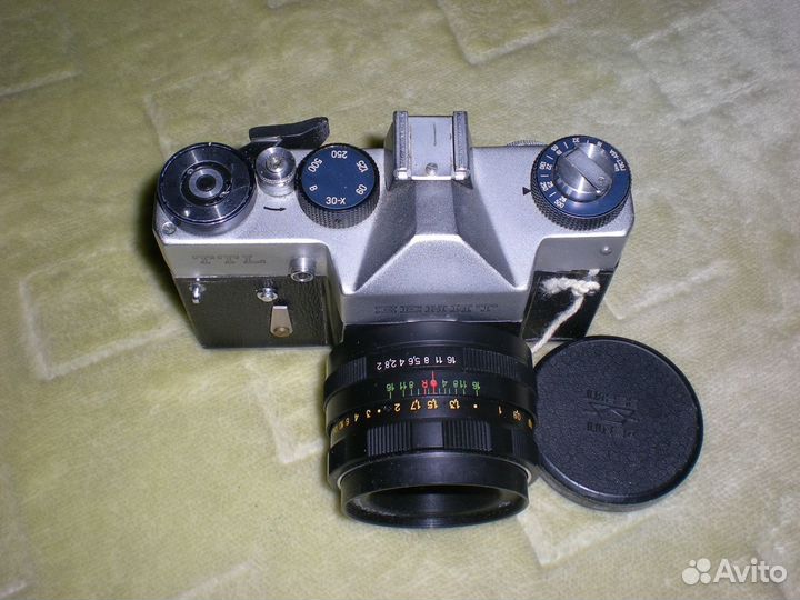 Фотокамера Зенит TTL c объективом Гелиос-44М