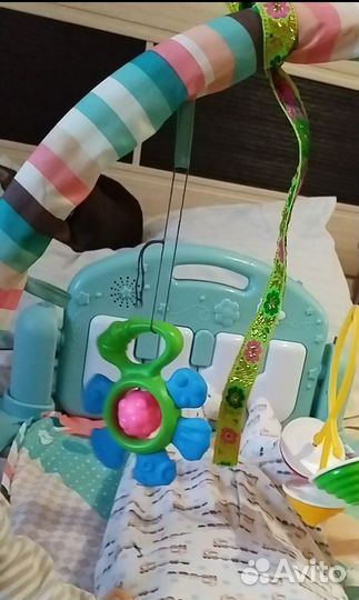 Детское автокресло от 0,бонусом развивающий коврик