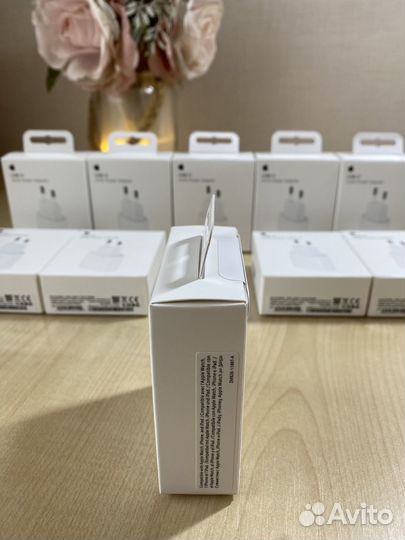 Блок быстрой зарядки на Apple iPhone USB-C 20W